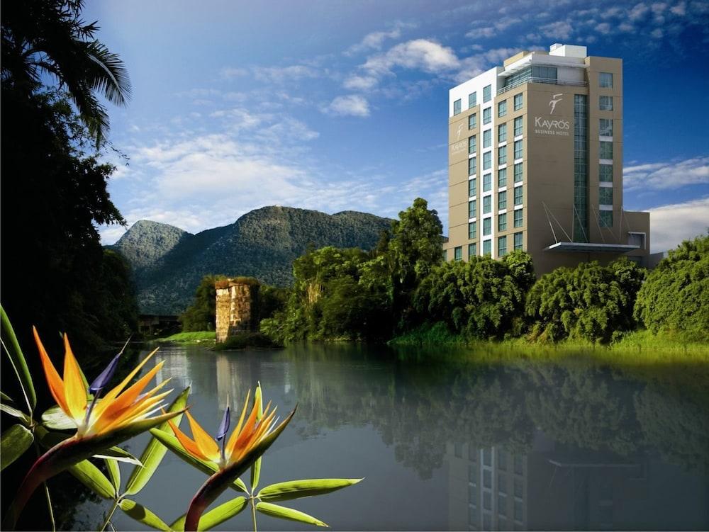 Kayros Business Hotel Жарагуа-ду-Сул Экстерьер фото